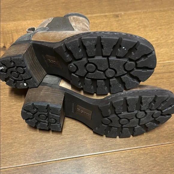 Brown Leather Ankle Boots - Picture 7 of 7